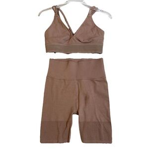 Fabletics Women’s High Waisted Sculpt Knit Workout Yoga Biker Short set Medium